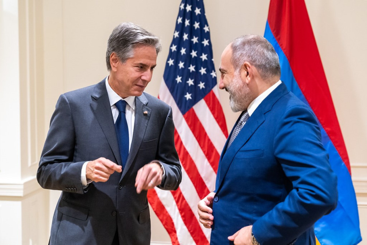 Пашинян поговорил по телефону с госсекретарем США