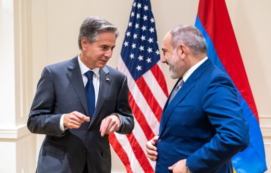 Пашинян поговорил по телефону с госсекретарем США