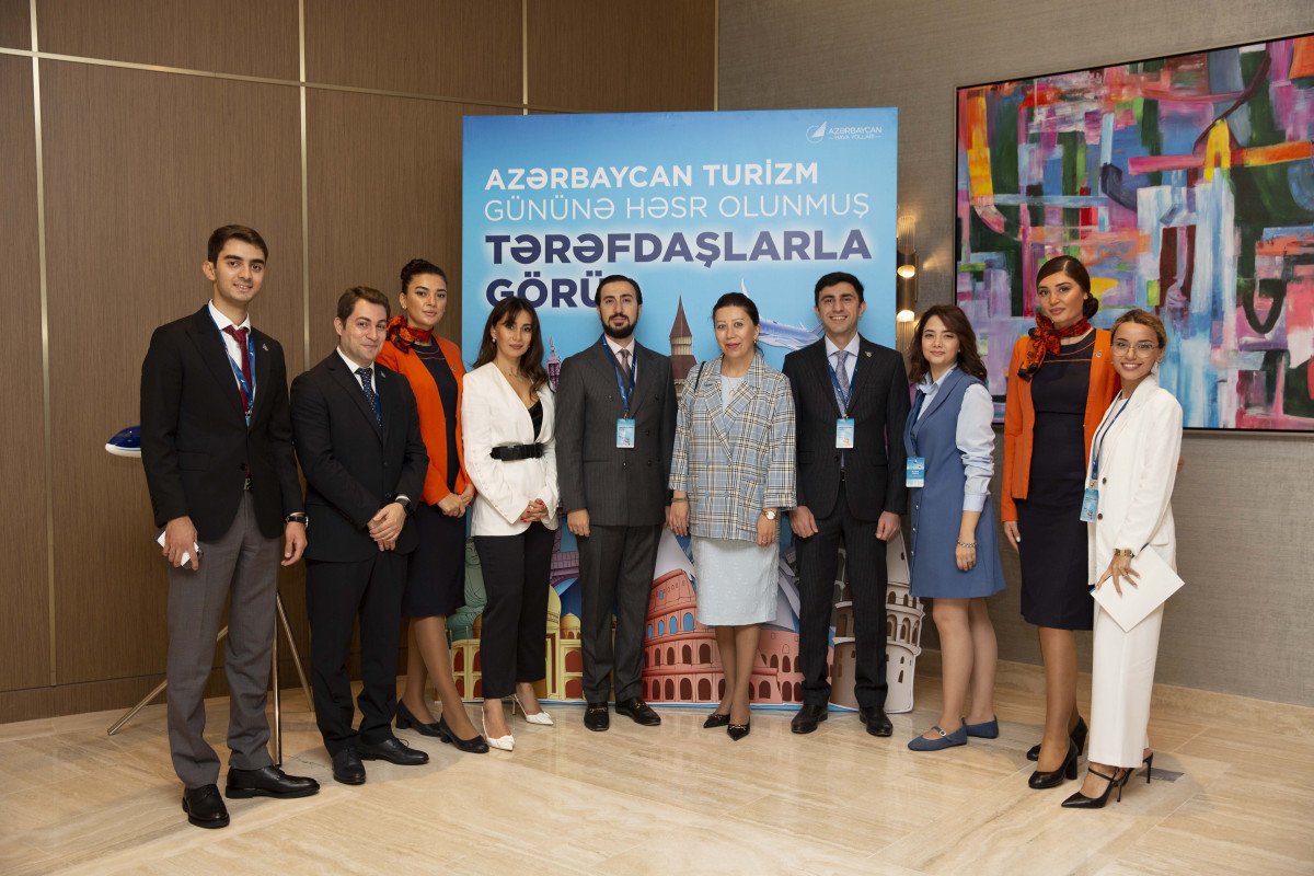 AZAL и турагентства обсудили развитие туризма и авиации