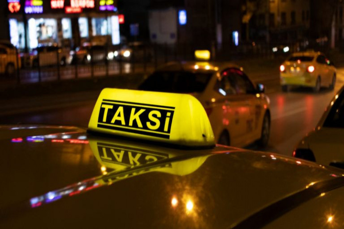 AYNA: Для получения разрешения работы на такси после 1 июля автомобили должны быть не старше 8 лет