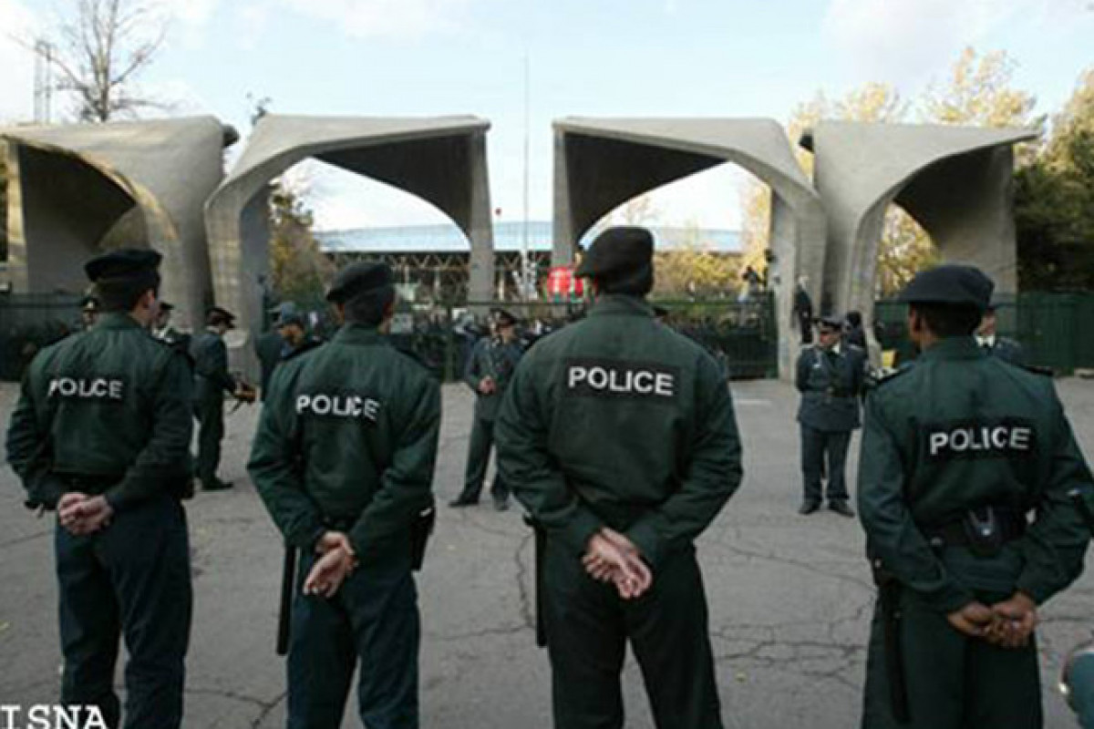 В Иране при нападениях на полицейские участки погибли 11 сотрудников сил безопасности