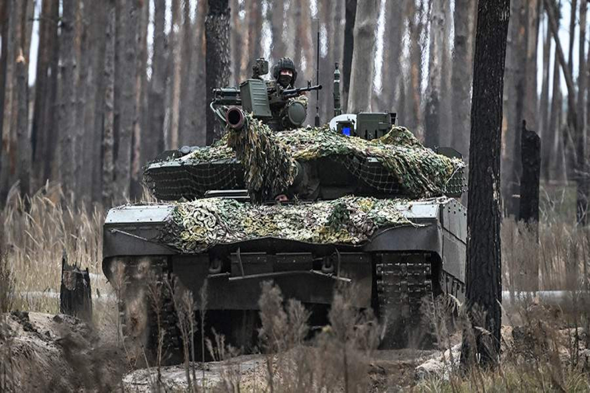Генсек НАТО: Россия наступает во всей линии фронта