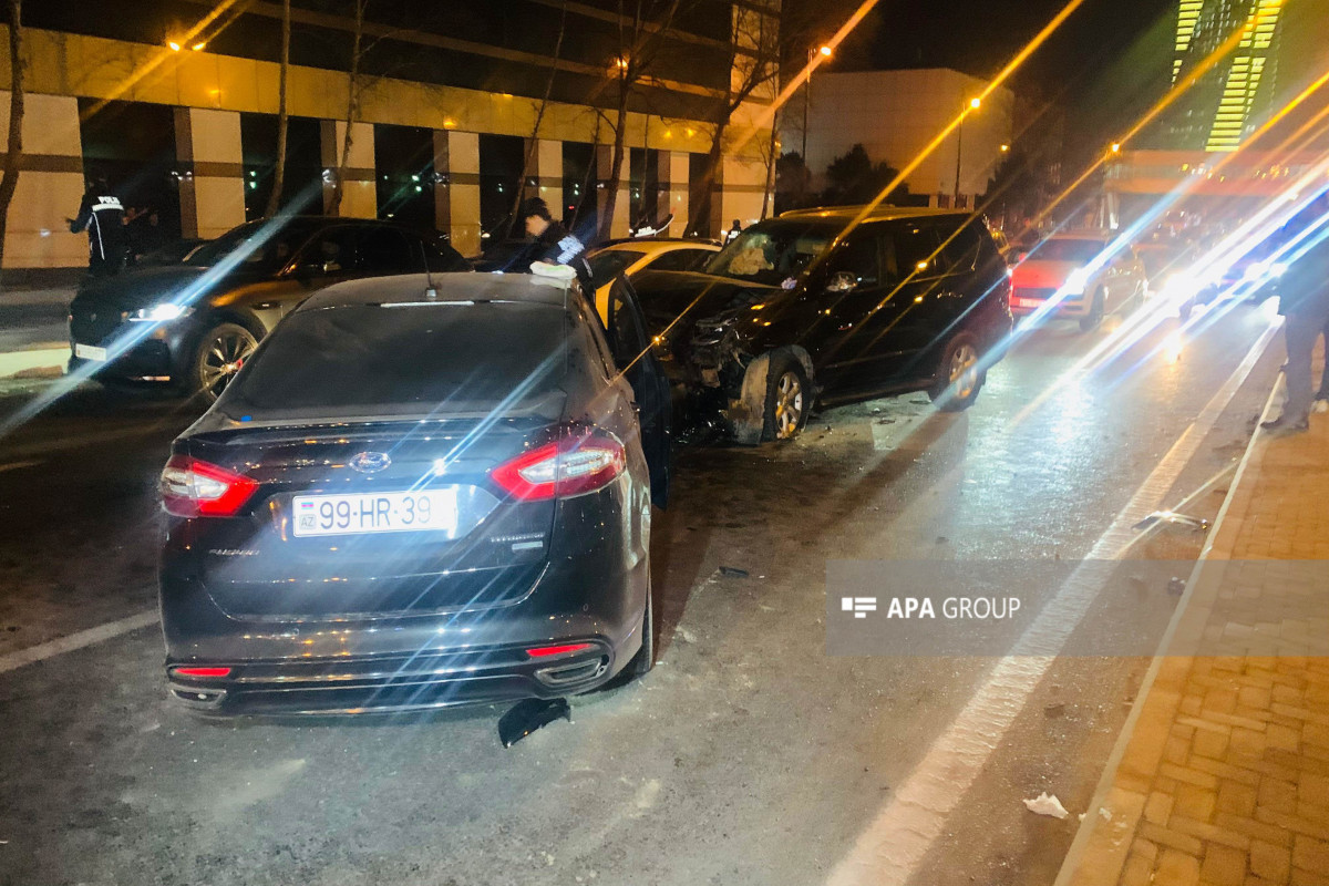В Баку в результате ДТП пострадали 4 человека-ФОТО -ОБНОВЛЕНО 