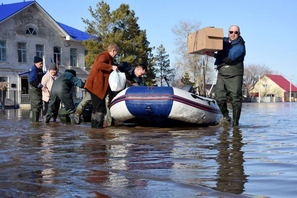В Оренбургской области России из-за паводка подтоплены тысячи домов