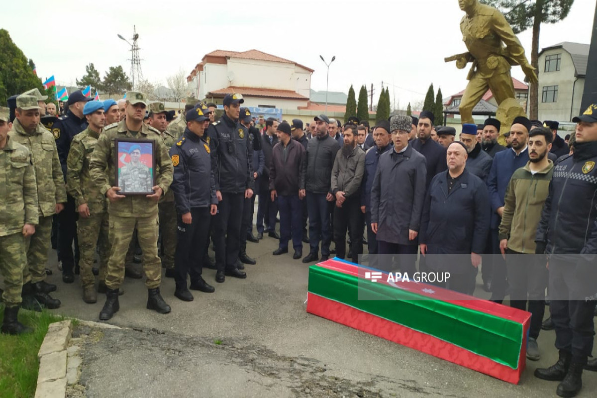 В Азербайджане похоронен военнослужащий, погибший на учениях-ФОТО 