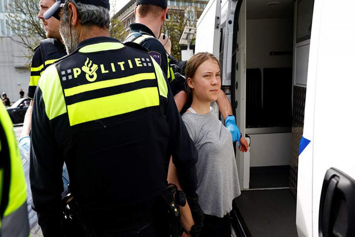 Грета Тунберг задержана на акции протеста в Гааге