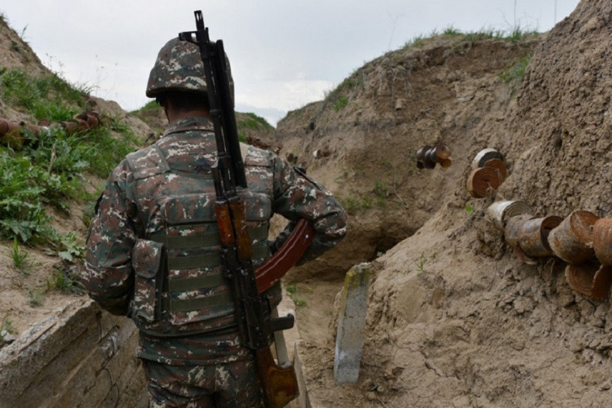 В Армении военнослужащий ранил себя из оружия