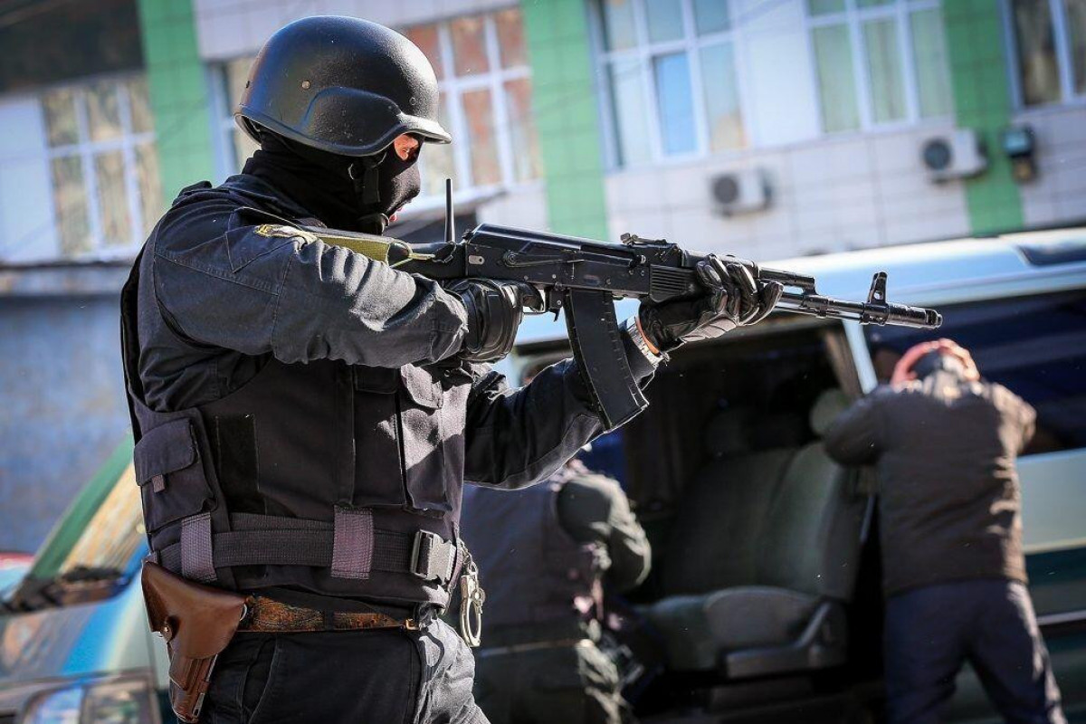 ФСБ России: Уроженцы Центральной Азии готовили теракт на военном объекте в Донецке