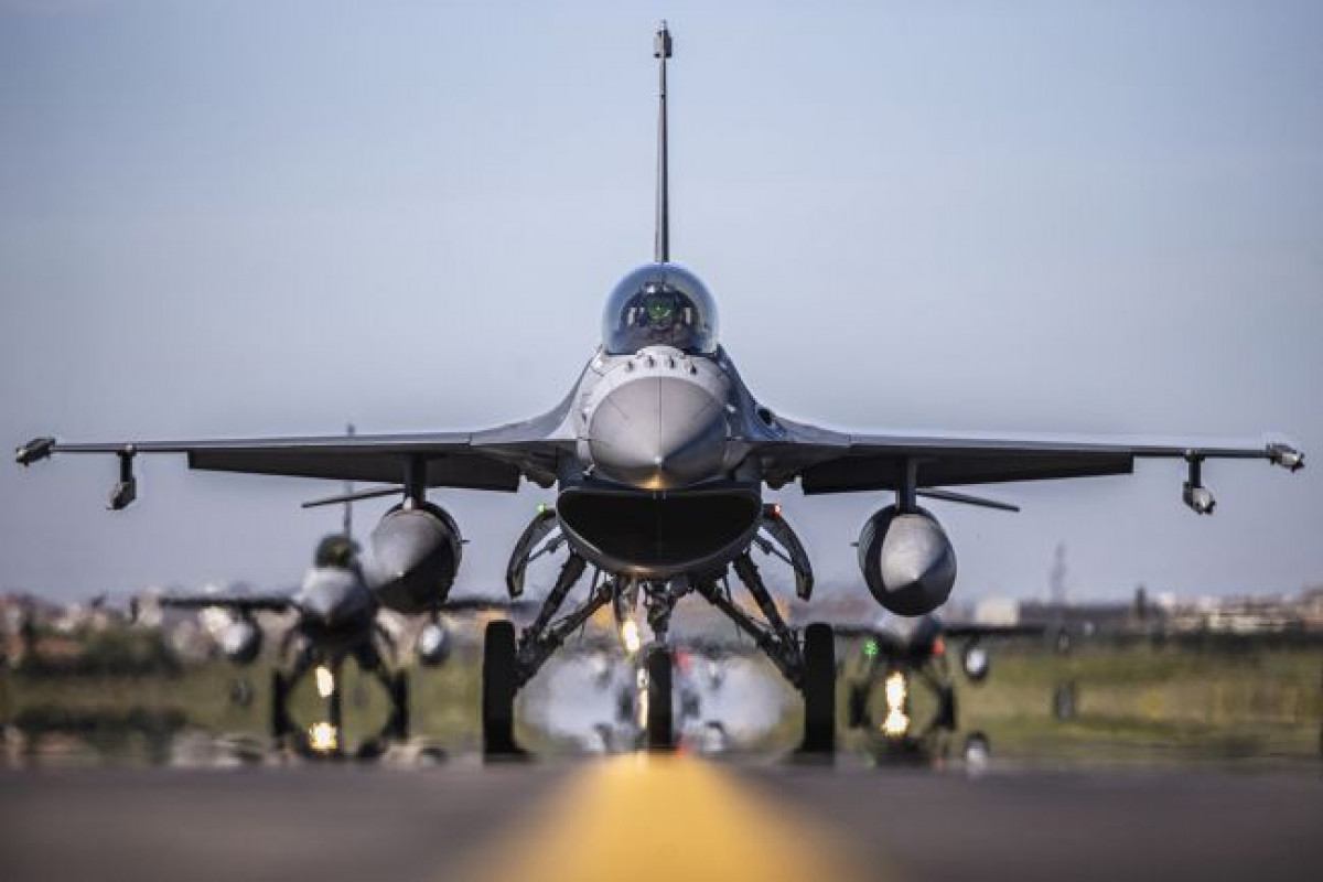 Аргентина купила у Дании истребители F-16