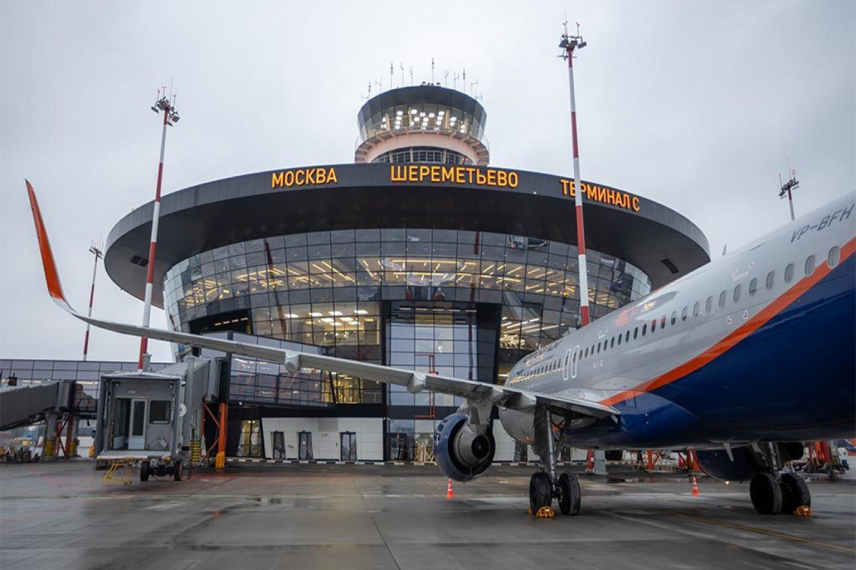 Из-за угрозы атаки беспилотников в аэропорту Шереметьево приостановлены вылеты самолетов