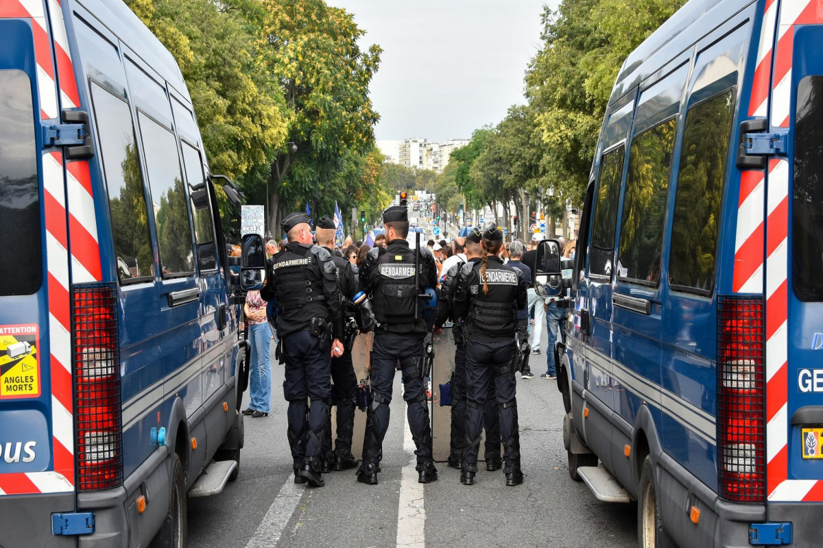Задержан мужчина, угрожавший взрывом в иранском консульстве в Париже -ОБНОВЛЕНО 