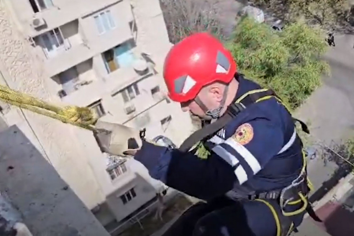 МЧС Азербайджана распространило кадры спасательной операции – ВИДЕО 
