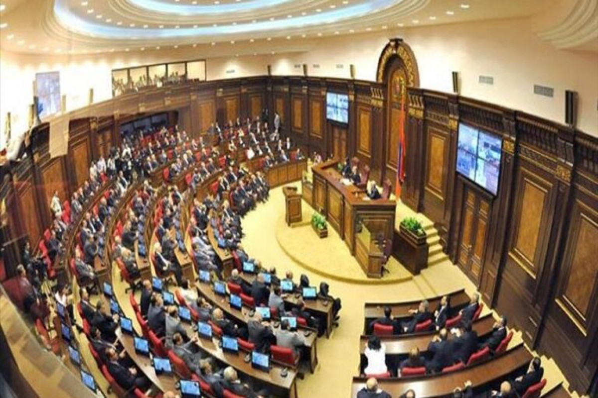 Парламент Армении отклонил представленный оппозицией проект по делимитации границы с Азербайджаном