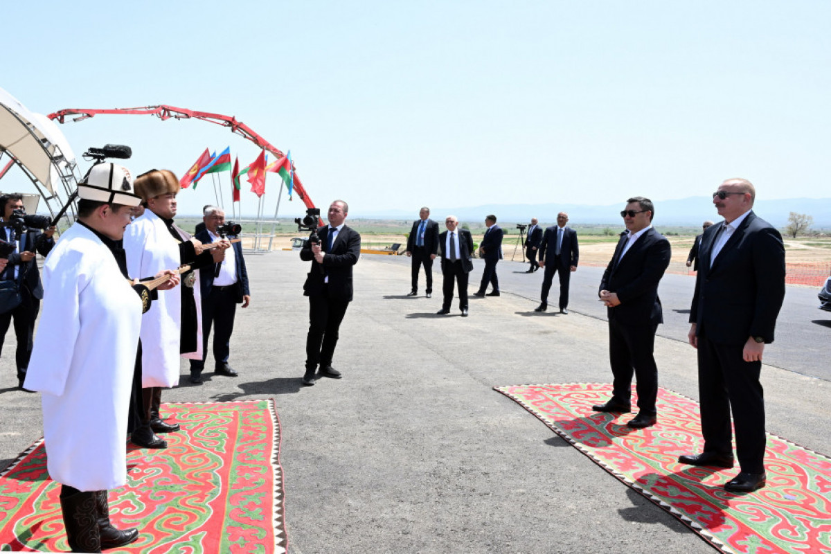 Президенты Азербайджана и Кыргызстана приняли участие в церемонии закладки фундамента здания школы в Агдамском районе - ОБНОВЛЕНО 