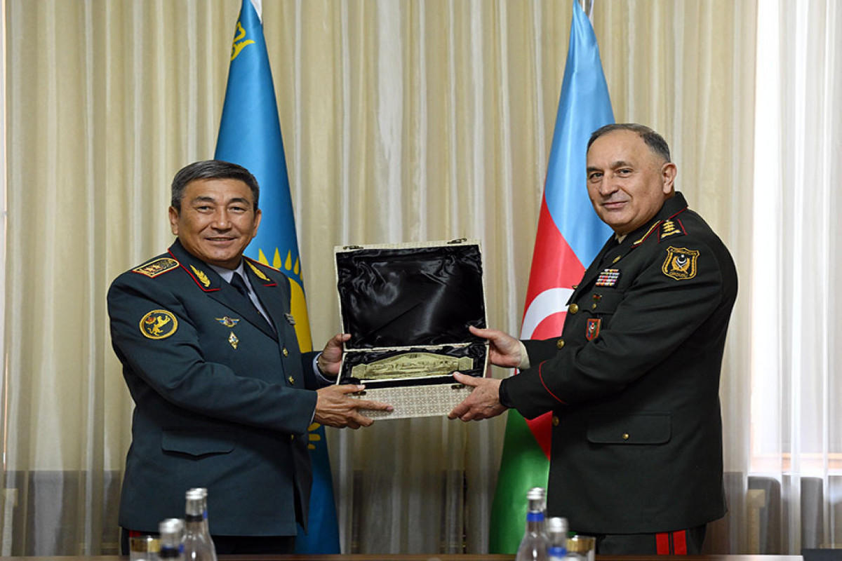 Обсуждено военное сотрудничество Азербайджана и Казахстана - ВИДЕО 