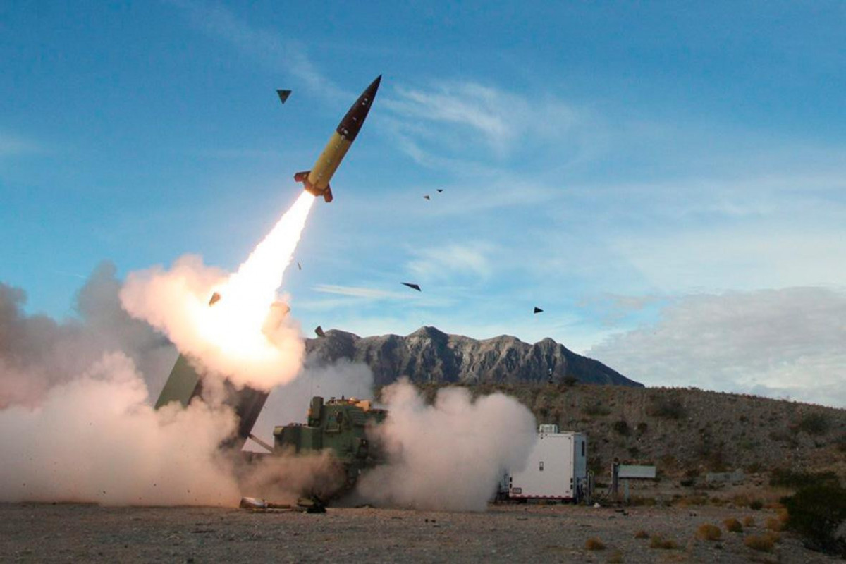 СМИ: ВСУ смогут наносить удары по Крыму с помощью ракет ATACMS