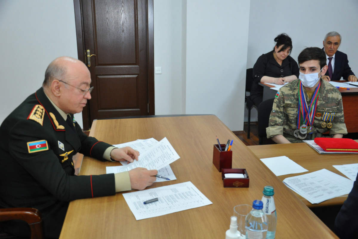 Глава МЧС Азербайджана принял граждан в Гёйгёле