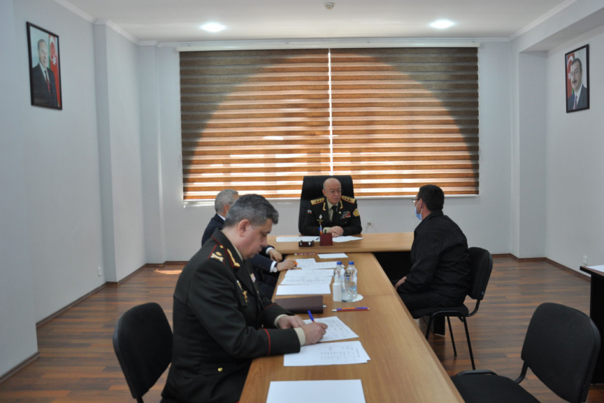 Кямаледдин Гейдаров провел совещание в Гянджинском региональном центре МЧС-ФОТО 