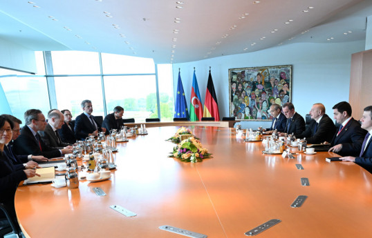В Берлине состоялась встреча Президента Азербайджана и канцлера ФРГ в расширенном составе-ОБНОВЛЕНО 