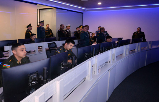 Первый замминистра обороны Казахстана посетил командный пункт ВВС Азербайджана