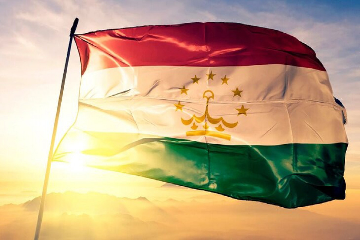 МИД Таджикистана призвал граждан временно не выезжать в РФ