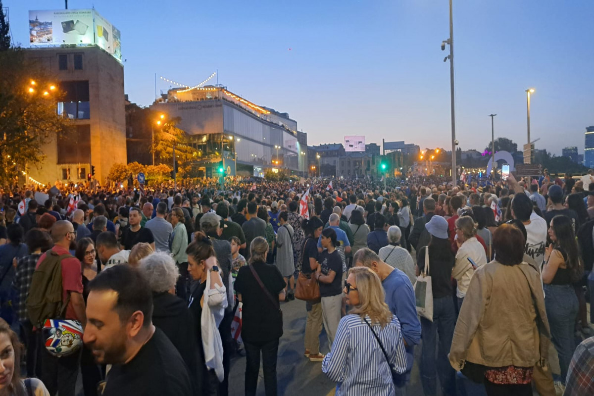 В Тбилиси проходит масштабная акция протеста «Да Европе, нет российскому закону»