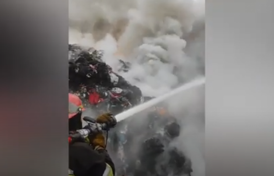 В Азербайджане на складе  одежды произошел пожар -ВИДЕО 