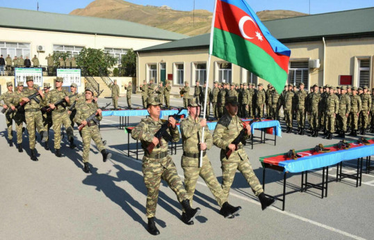 В парламенте Азербайджана предложили взимать плату за сокращение срока службы в армии