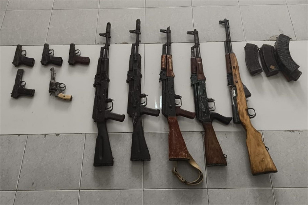 В Ханкенди найдено оружие и боеприпасы