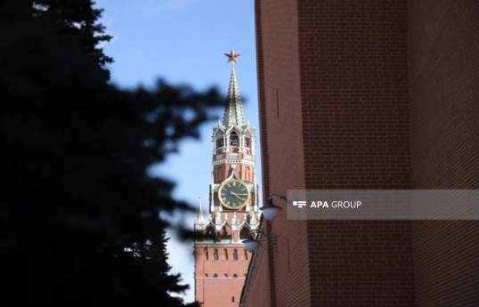 В Кремле прокомментировали визит американского журналиста Такера Карлсона в Москву