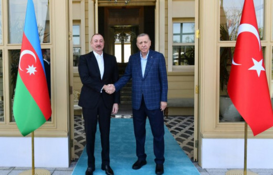Президент Азербайджана направил письмо Эрдогану в связи с годовщиной землетрясения в Турции