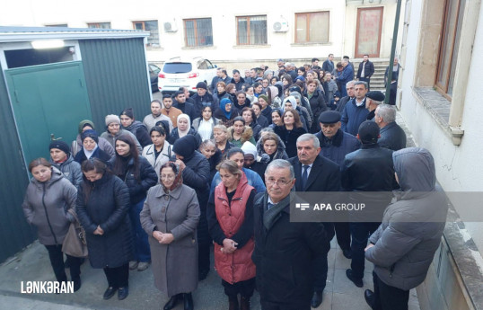 Президентские выборы в Азербайджане: На избирательных участках наблюдается активность избирателей-ФОТО 