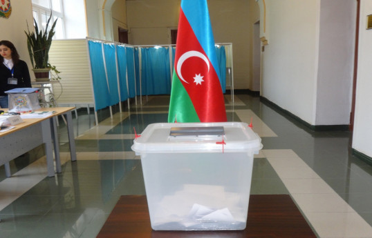 В посольстве Азербайджана в Украине проходит голосование
