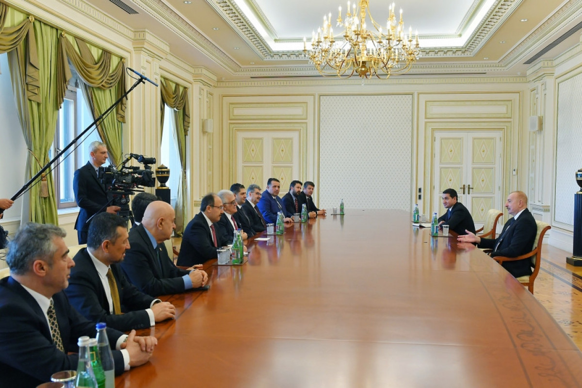 Президент Азербайджана принял делегацию турецкого парламента - ОБНОВЛЕНО 
