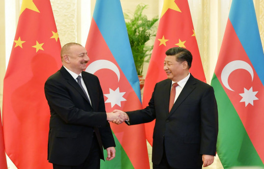 Председатель КНР Си Цзиньпин поздравил Ильхама Алиева