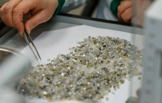 США вводят запрет на импорт алмазов из РФ