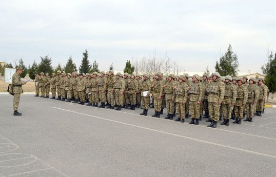 В Азербайджане продолжаются учебные сборы с военнообязанными - ВИДЕО 