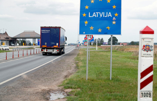 Латвия начнет конфискацию автомобилей с российскими номерами