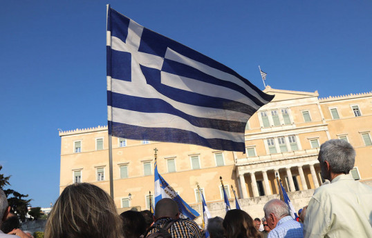 Парламент Греции одобрил закон об однополых браках