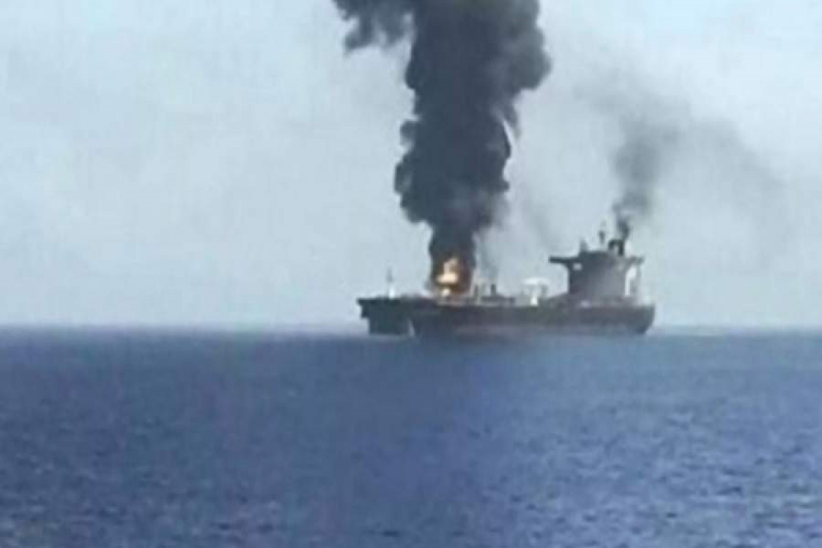 Британское судно подтвердило получение серьезных повреждений после атаки хуситов - <span class="red_color">ОБНОВЛЕНО