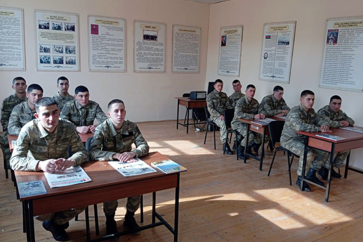 В ходе «Начального курса командо» в Азербайджанской Армии проводятся практические занятия