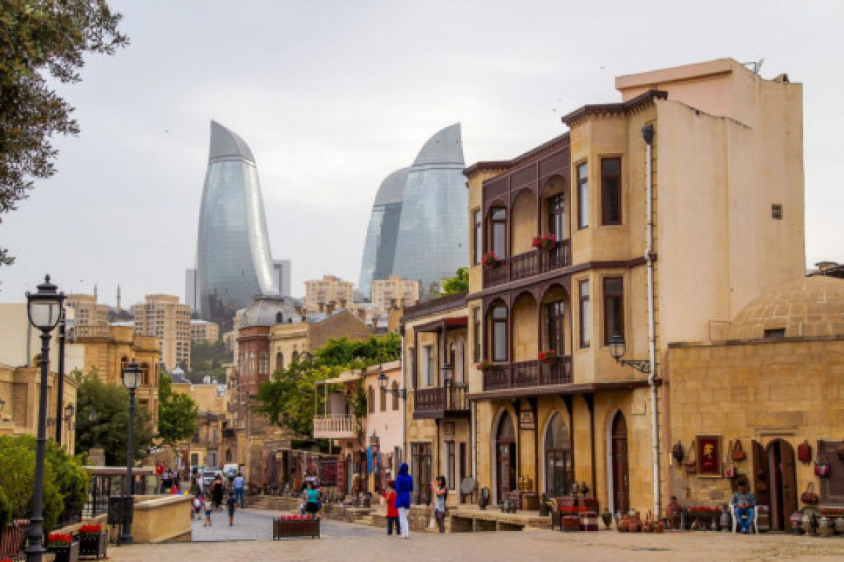 В январе в Азербайджан приехали более 165 тысяч иностранцев