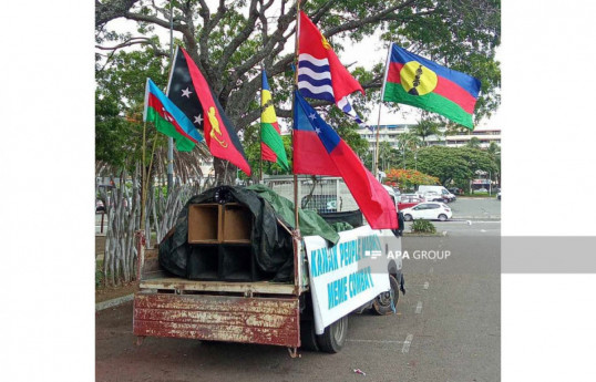 В Новой Каледонии прошла акция в знак протеста против визита французских министров, вновь поднят азербайджанский флаг - ВИДЕО 