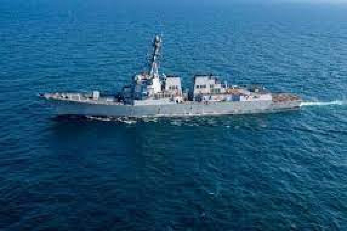 Хуситы вновь атаковали американский эсминец в Красном море