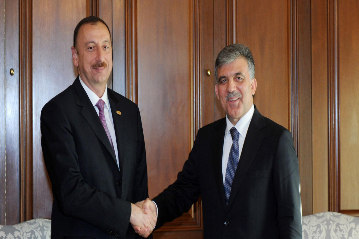 Абдулла Гюль направил поздравительное письмо Президенту Азербайджана