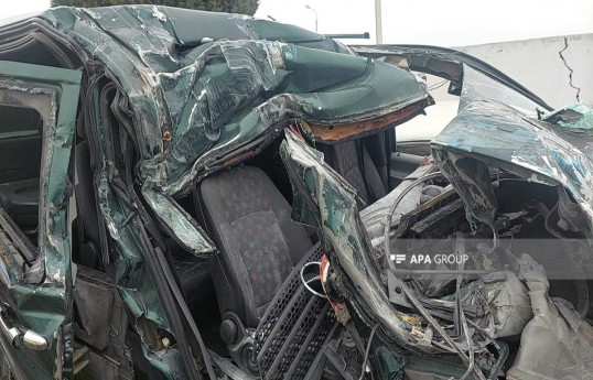 На западе Азербайджана столкнулись микроавтобус и грузовик, есть погибший и раненые-ИМЕНА -ОБНОВЛЕНО-2 -ФОТО 