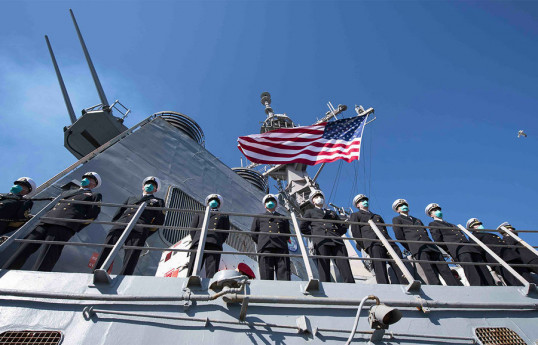 Американский эсминец отразил атаку хуситов на танкер