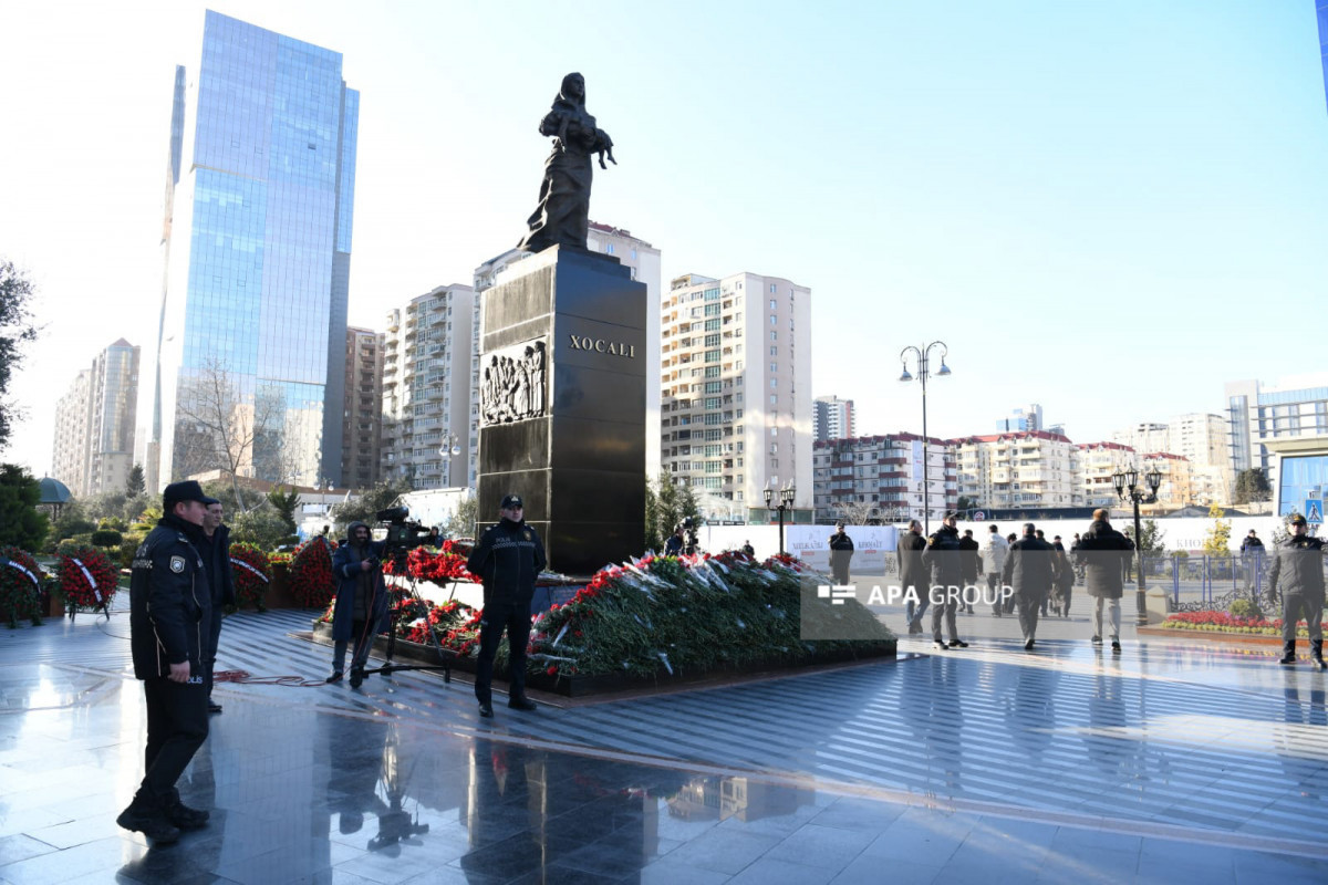 В Азербайджане минутой молчания почтили память жертв Ходжалинского геноцида -<span class="red_color">ФОТО
