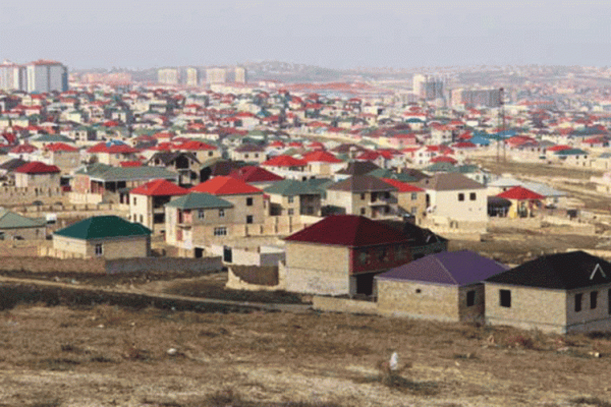 Омбудсмен: Необходимо провести в Баку инвентаризацию и регистрацию домов без документов