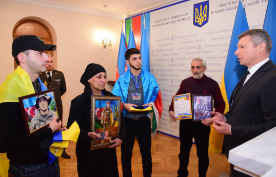Орден погибшего в Украине азербайджанца вручен его семье в Баку - ФОТО 